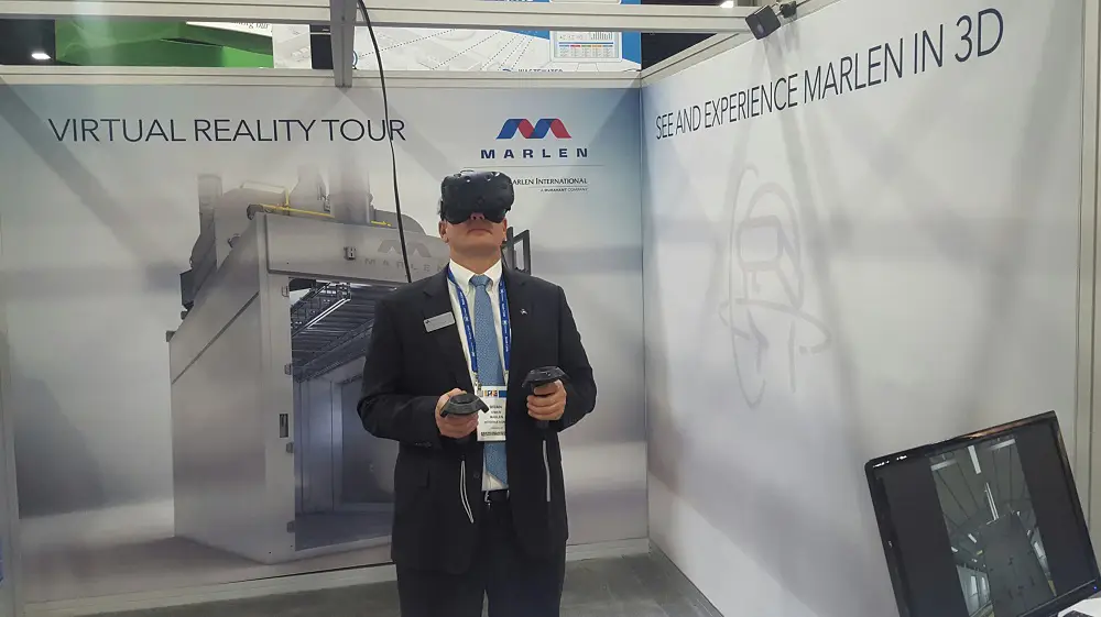 Customer using the Marlen Smokehouse Virtual Realty Tour